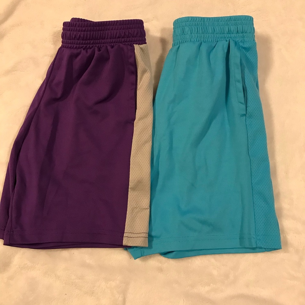 Boys size 6-7 athletic shorts